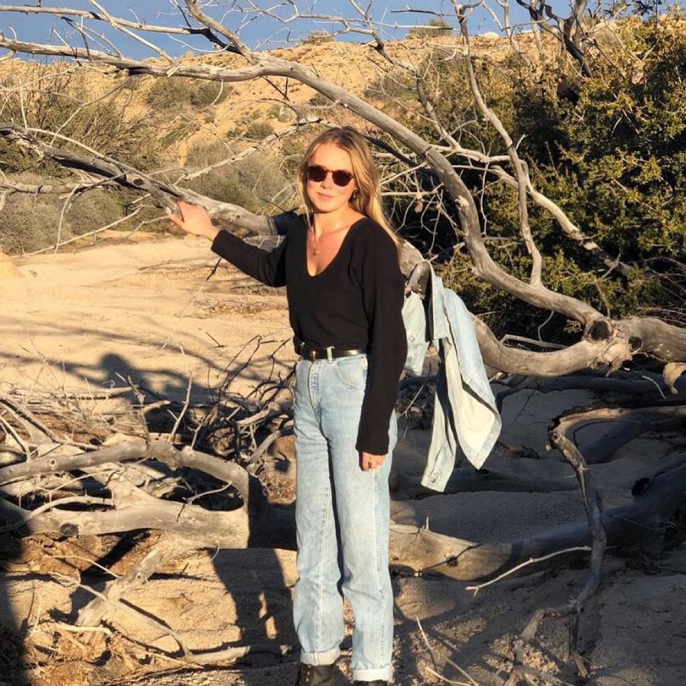 Meet your Posher, Dana